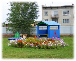 игровой участок МКДОУ - Новошарапского детского сада
